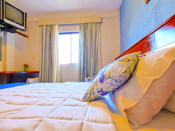 Imagen de la habitación del Hotel De la Costa, Encarnaci&oacute;n. Foto 8