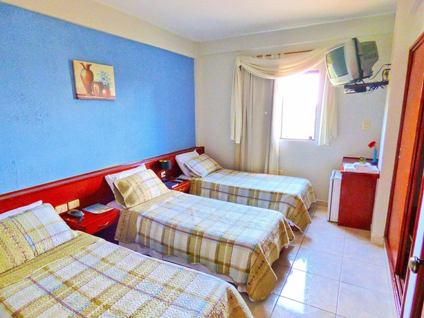 Imagen de la habitación del Hotel De la Costa, Encarnaci&oacute;n. Foto 14