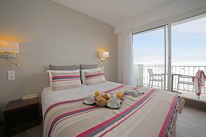 Imagen de la habitación del Hotel De la Plage, Saint-Pierre-Quiberon. Foto 7
