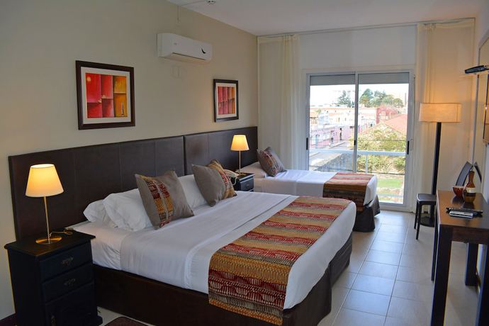 Imagen de la habitación del Hotel De la Plaza. Foto 14