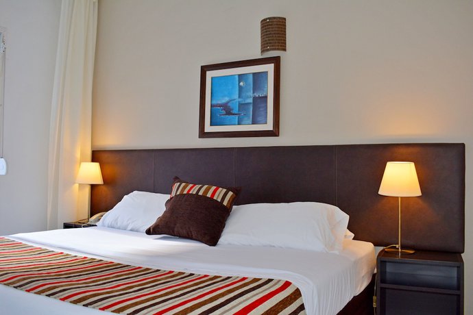 Imagen de la habitación del Hotel De la Plaza. Foto 15