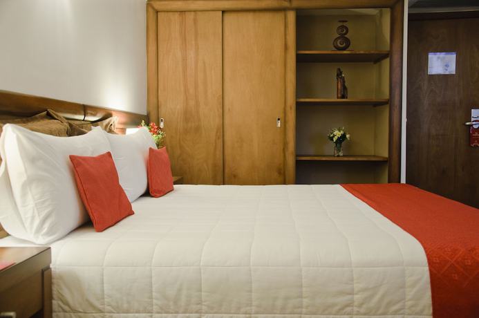 Imagen de la habitación del Hotel De la Trinidad. Foto 12
