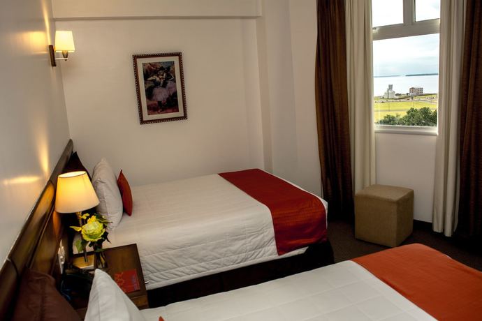Imagen de la habitación del Hotel De la Trinidad. Foto 16