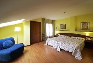 Imagen de la habitación del Hotel De la Villa-Arga. Foto 3