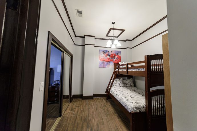 Imagen de la habitación del Hotel DeFuniak. Foto 8