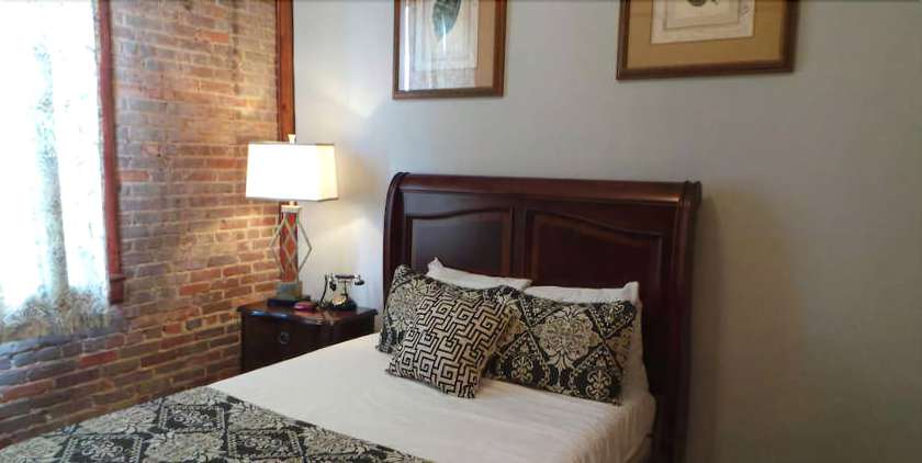 Imagen de la habitación del Hotel DeFuniak. Foto 11