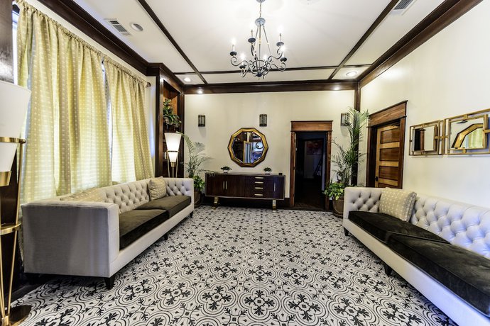 Imagen de los interiores del Hotel DeFuniak. Foto 19