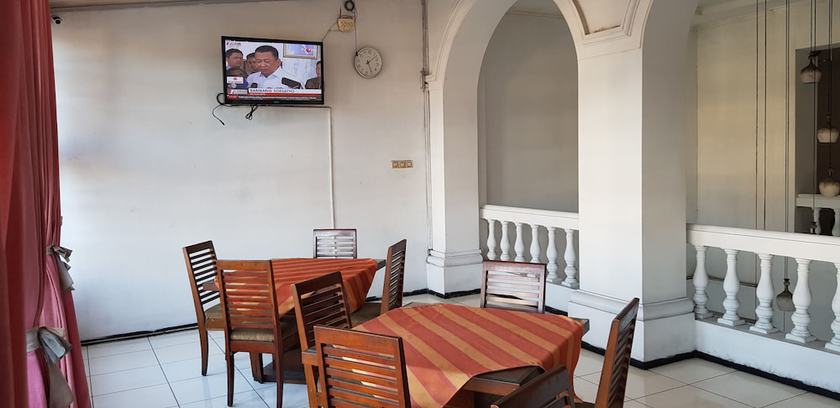 Imagen de los interiores del Hotel DeQur Jakarta Kota. Foto 15