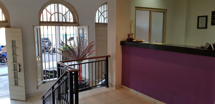 Imagen de los interiores del Hotel DeQur Jakarta Kota. Foto 19