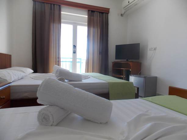 Imagen de la habitación del Hotel Dea, Gjasht&euml;. Foto 16