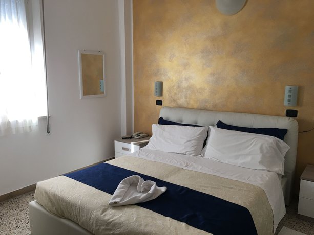 Imagen de la habitación del Hotel Dea della Salute. Foto 10
