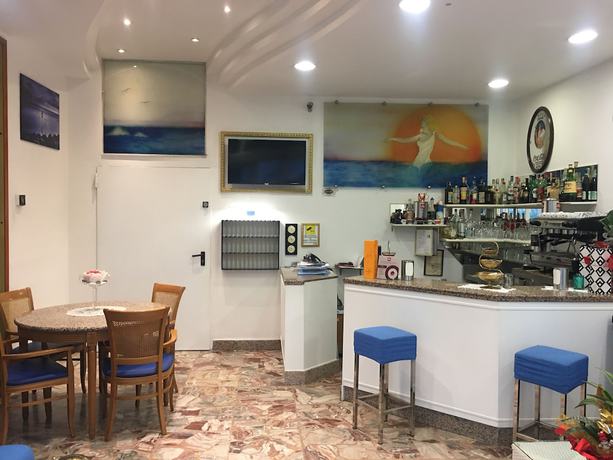 Imagen de los interiores del Hotel Dea della Salute. Foto 20