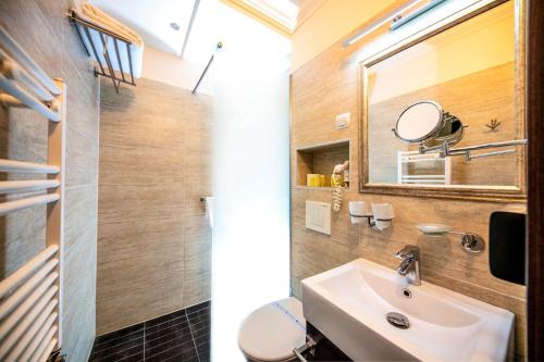 Imagen de la habitación del Hotel D&eacute;lib&aacute;b. Foto 7