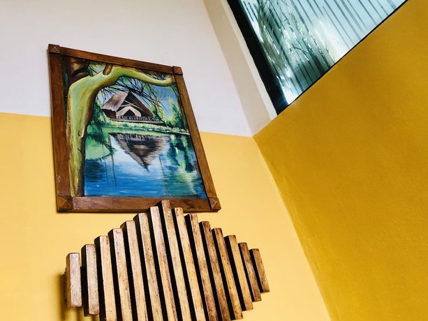 Imagen de los interiores del Hotel D&eacute;tente H&ocirc;tel. Foto 12