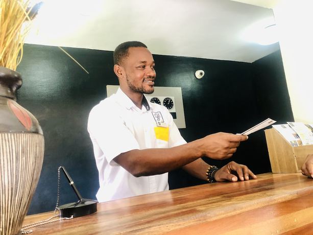 Imagen de los interiores del Hotel D&eacute;tente H&ocirc;tel. Foto 13