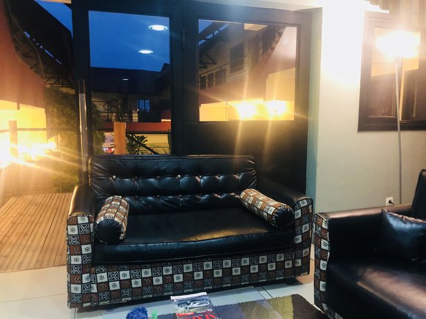 Imagen de los interiores del Hotel D&eacute;tente H&ocirc;tel. Foto 20