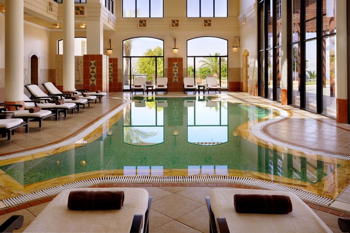 Imagen de la piscina del Hotel Dead Sea Marriott Resort and Spa. Foto 16