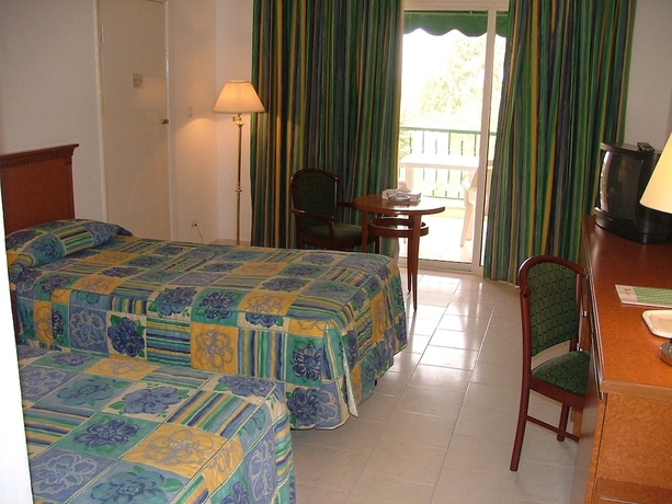 Imagen de la habitación del Hotel Dead Sea Spa. Foto 6