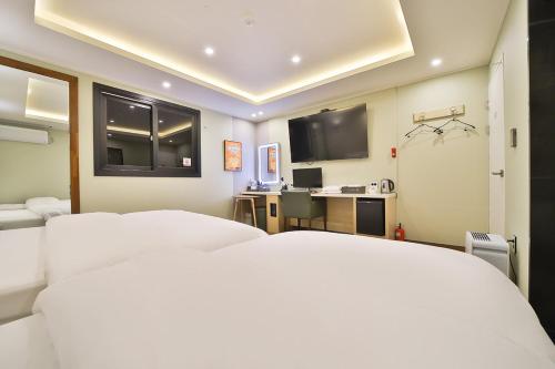 Imagen de la habitación del Hotel Deagu Rubato RB. Foto 17