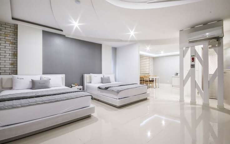 Imagen de la habitación del Hotel Deagu Seongseo CF. Foto 20