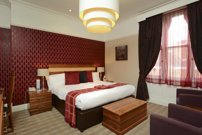 Imagen de la habitación del Hotel Dean Court. Foto 13