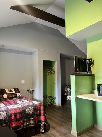 Imagen de la habitación del Hotel Dean Creek Resort. Foto 11