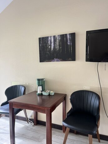 Imagen general del Hotel Dean Creek Resort. Foto 10