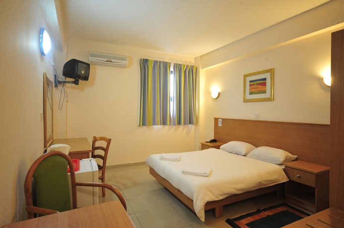 Imagen de la habitación del Hotel Dean Hamlet. Foto 2