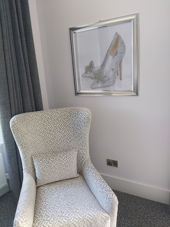 Imagen de la habitación del Hotel Dean Park. Foto 16