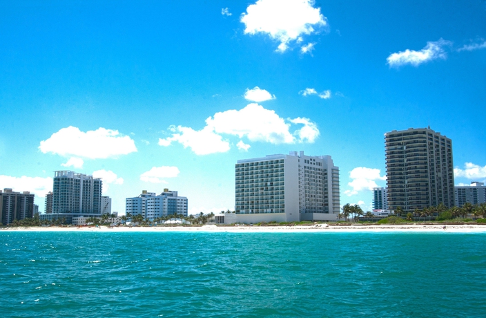 Imagen de los exteriores del Hotel Deauville Beach Resort. Foto 6