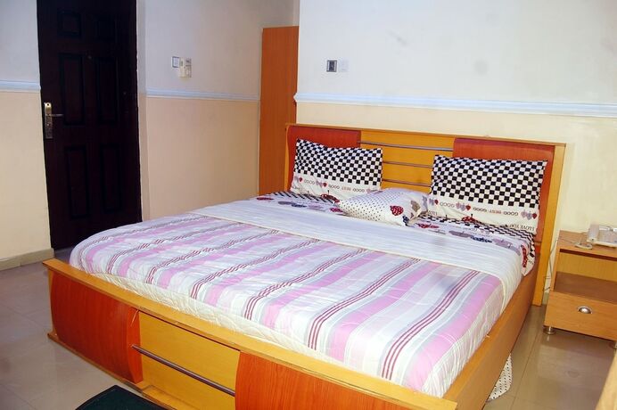 Imagen de la habitación del Hotel De-b Garden. Foto 20