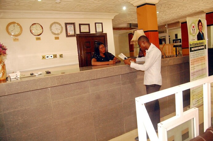 Imagen general del Hotel De-b Garden. Foto 11