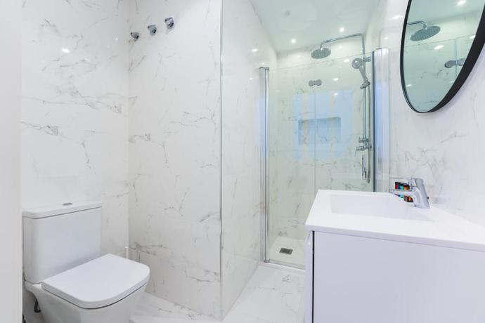 Imagen de la habitación del Hotel Debambú Suites. Foto 6