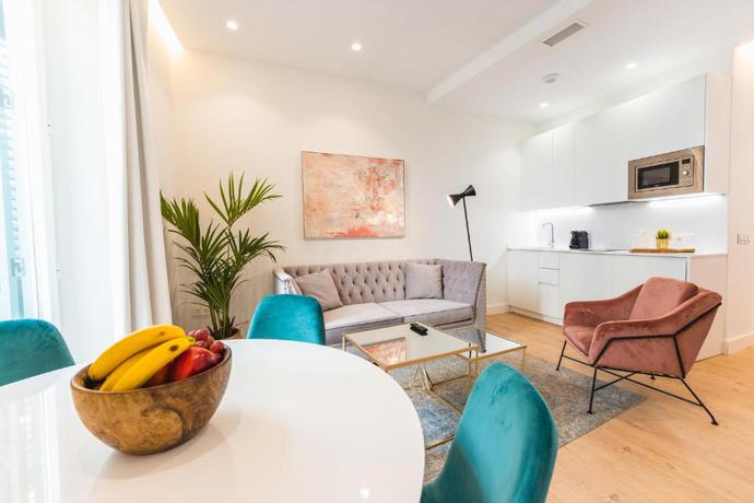 Imagen de la habitación del Hotel Debambú Suites. Foto 7