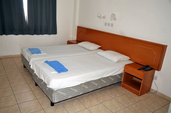 Imagen de la habitación del Hotel Debbiexenia Apartments. Foto 3