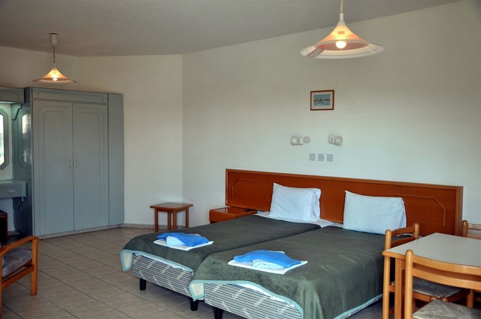 Imagen de la habitación del Hotel Debbiexenia Apartments. Foto 4