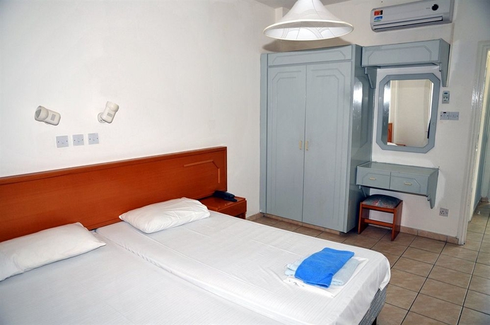 Imagen de la habitación del Hotel Debbiexenia Apartments. Foto 6