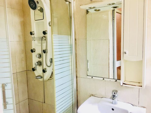 Imagen de la habitación del Hotel De'bliss Gold And Suite. Foto 10