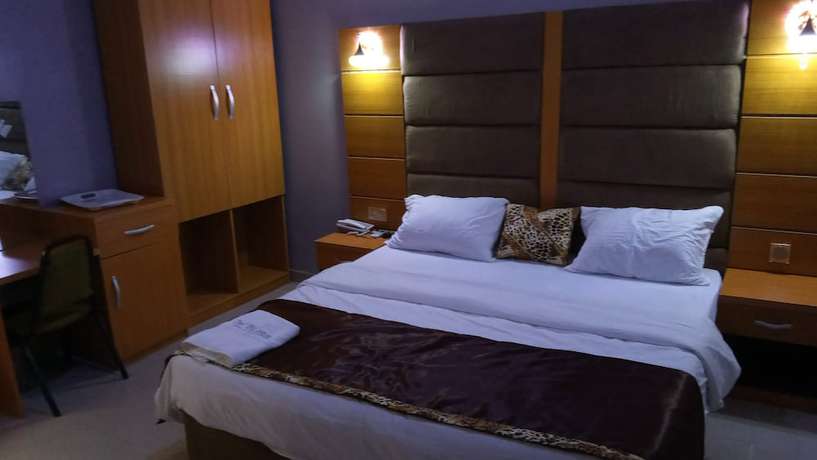 Imagen de la habitación del Hotel De'bliss Gold And Suite. Foto 17