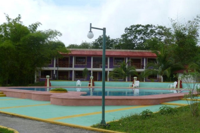 Imagen general del Hotel Debliz Xpujil. Foto 4