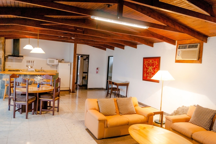 Imagen de los interiores del Hotel Decameron El Pueblo - All Inclusive. Foto 14