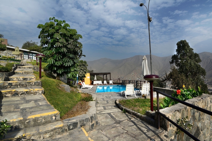 Imagen de la piscina del Hotel Decameron El Pueblo - All Inclusive. Foto 18