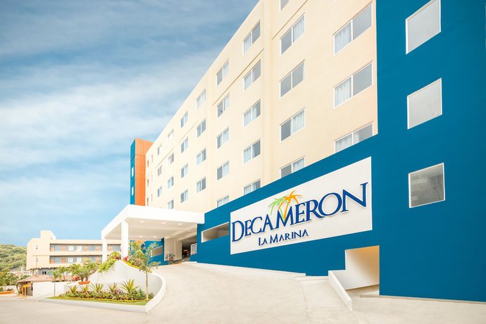 Imagen de los exteriores del Hotel Decameron La Marina Guayabitos, Ramada All-Inclusive Resort. Foto 9