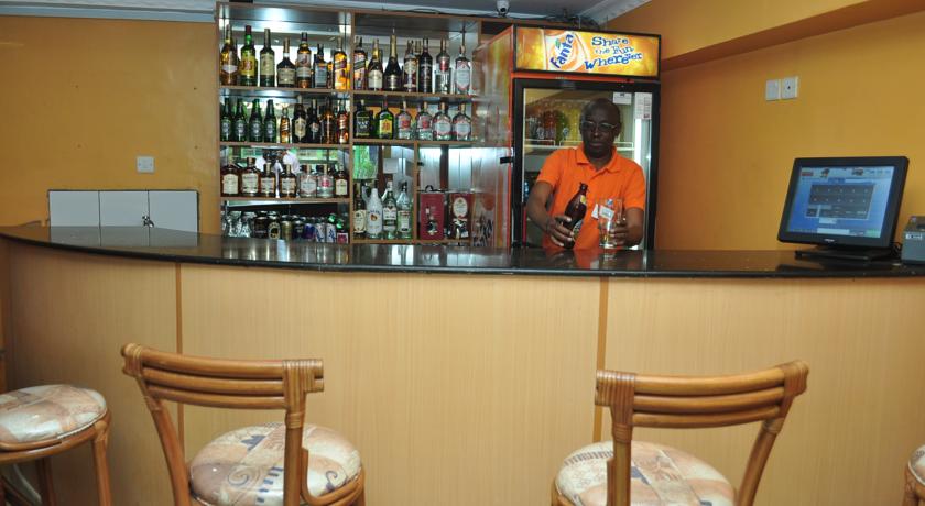 Imagen general del Hotel Decasa. Foto 4