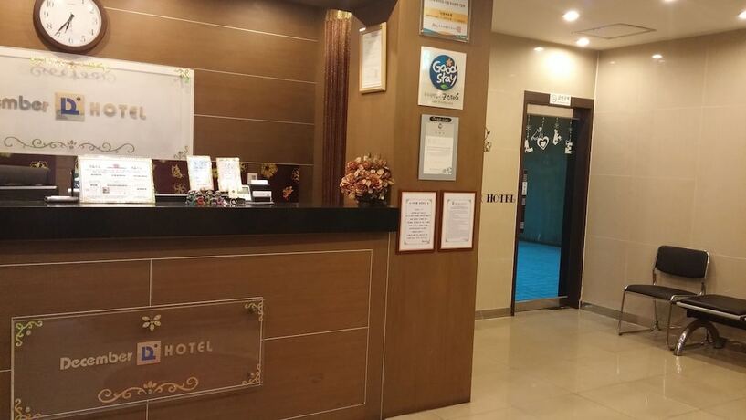 Imagen de los interiores del Hotel December, Jeju. Foto 20