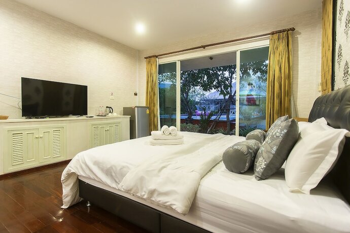 Imagen de la habitación del Hotel December Villasandspa. Foto 18