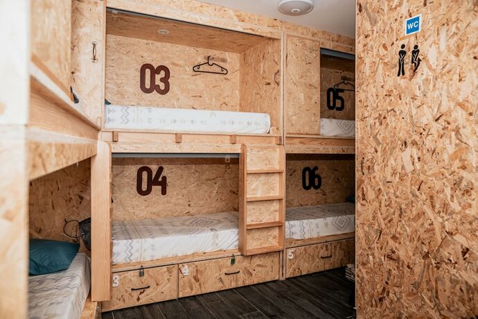 Imagen general del Hotel Deck Lodge - Hostel. Foto 4