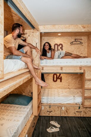 Imagen general del Hotel Deck Lodge - Hostel. Foto 9