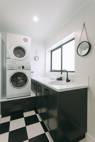 Imagen general del Hotel Deco Beach Luxury Apartments. Foto 2