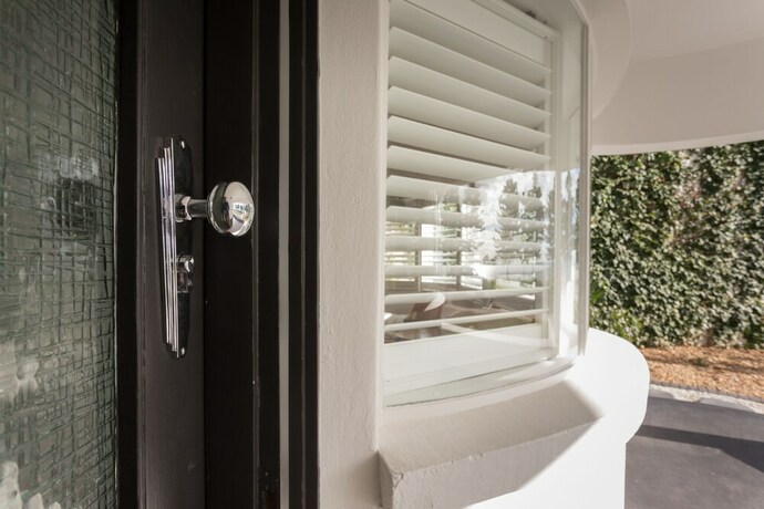 Imagen de los interiores del Hotel Deco Beach Luxury Apartments. Foto 17